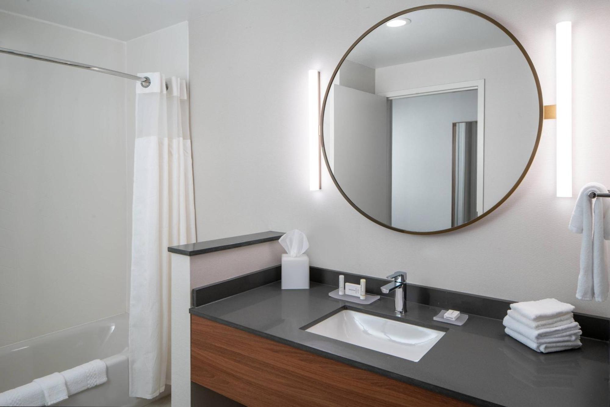 Fairfield By Marriott Inn & Suites Pensacola Pine Forest Екстер'єр фото